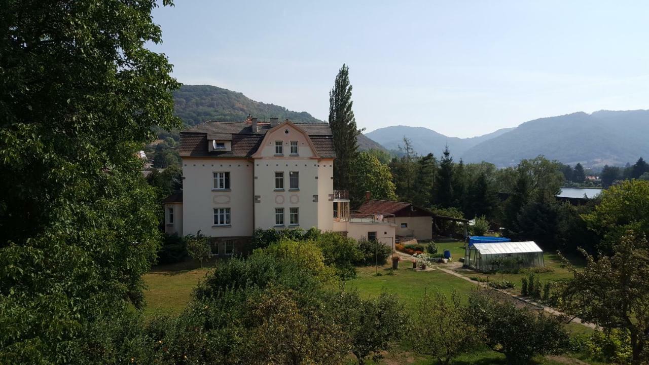 Villa Federer Dolni Zalezly Exterior photo